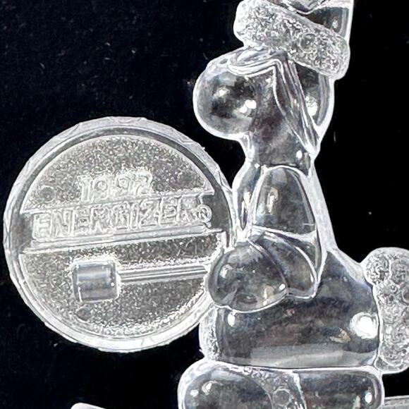 Energizer Bunny Ornament 1992 Clear Acrylic Skiing Drummer Christmas - Picture 4 of 13